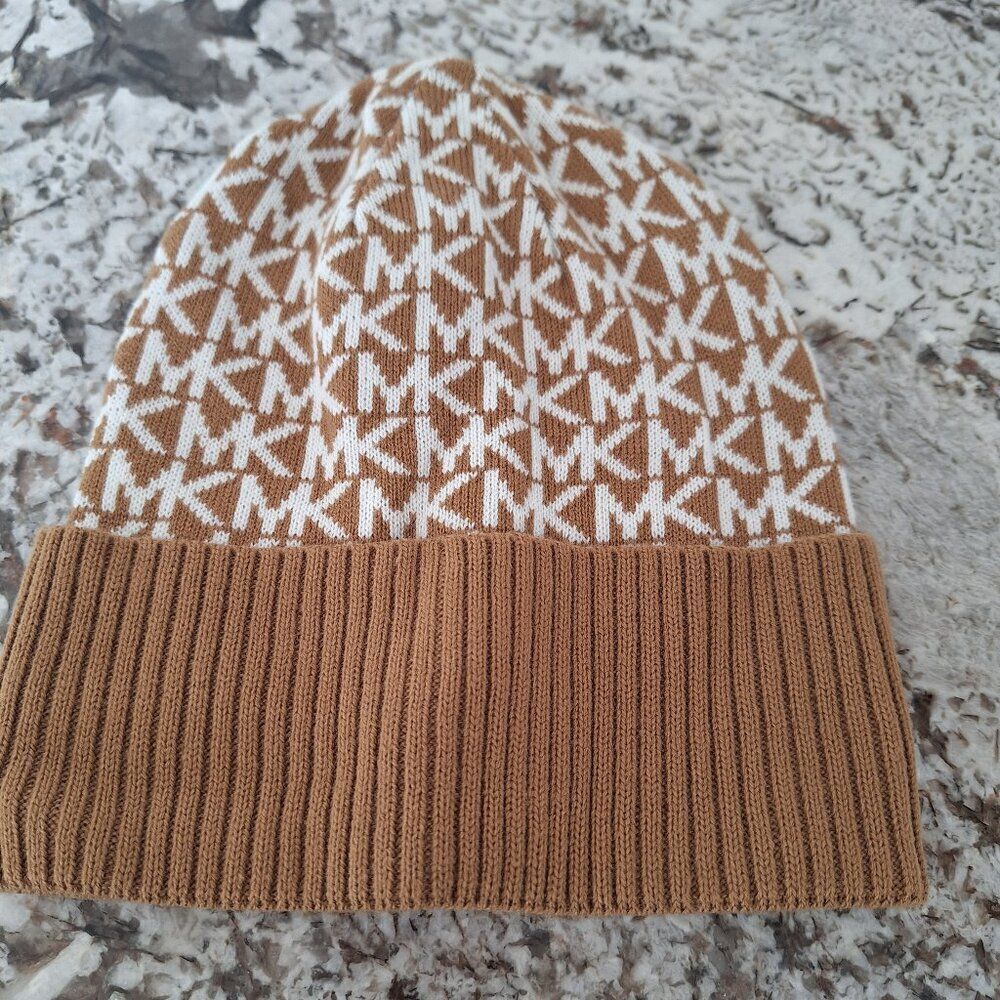 MICHAEL Michael Kors Tan/ White logo hat